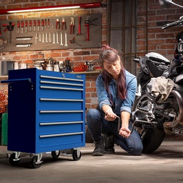 Découvrez notre analyse approfondie de la servante d'atelier AREBOS : évaluation de sa praticité, sécurité et performance pour un choix éclairé