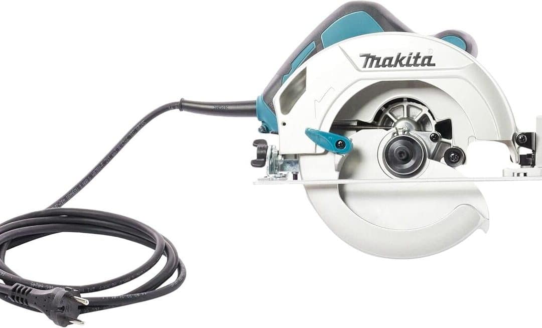 Test de la scie circulaire Makita HS7601 - 1200W