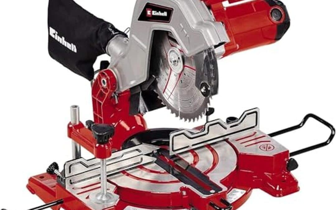 Test de la scie à onglet Einhell TC-MS 216 : puissance et précision