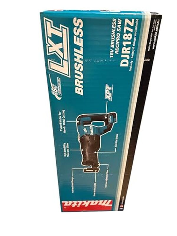 Explorez la performance inégalée de la scie sabre Makita DJR187Z 18V LXT Li-Ion idéale pour les travaux de coupe exigeants avec un test complet et des avis d'experts pour un achat éclairé