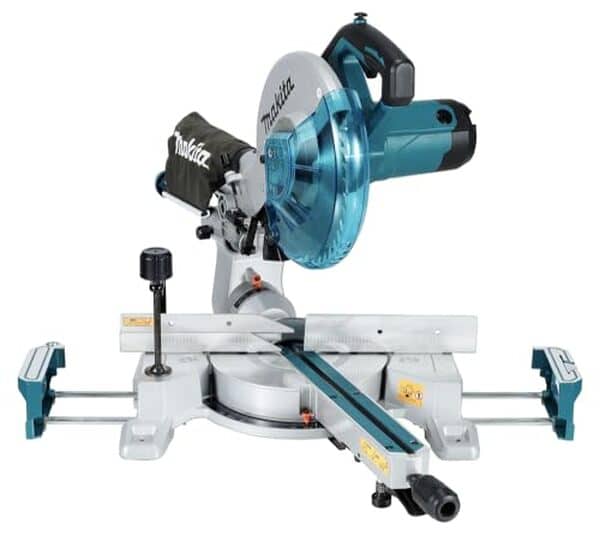 Découvrez notre test détaillé de la scie à onglet Makita LS1110F 260mm 1.450W : performances, avantages et inconvénients pour vos travaux de menuiserie.