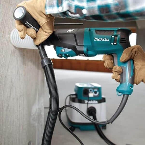 Découvrez notre test détaillé du marteau perforateur Makita HR2631FT13. Puissance, polyvalence et fiabilité : tous les critères pour bien choisir votre outil. 