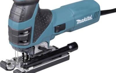 Test de la scie sauteuse Makita 4351FCTJB : puissance et polyvalence en action
