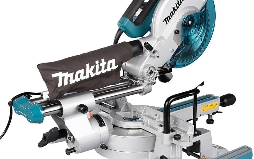 Test : scie radiale 1200W Makita LS0816F