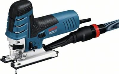 Test de la scie sauteuse Bosch GST 150 CE : puissance et précision