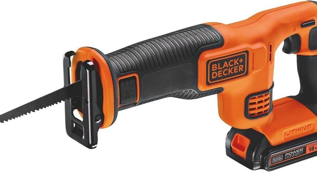 Test : scie sabre sans fil BLACK+DECKER BDCR18E1-QW 18V