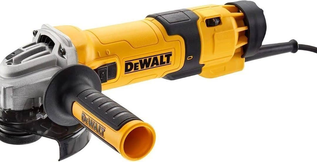 Test de la meuleuse d'angle DeWalt 1500W DWE4257-QS
